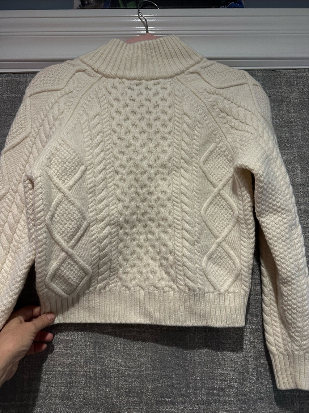 Aritzia Heritage Knit Cable Knit Merino Wool 1/4 Zip Sweater
Size Small | - Picture 7 of 7